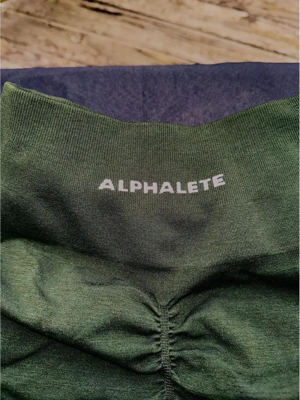 Contour Mid Rise Legging - Rare Color Grove - Picture 5 of 9